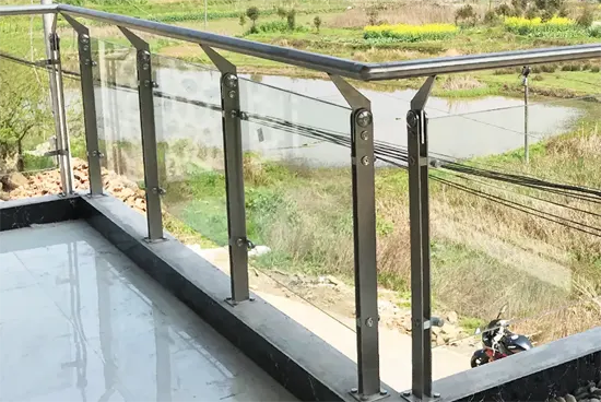 spider clamp glass railing 9